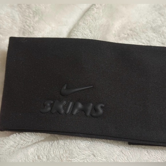 SKIMS X NIKE Obsidian Black Headband NWT main image 7